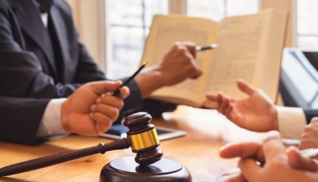 الامتثال وإدارة المخاطر التنظيمية